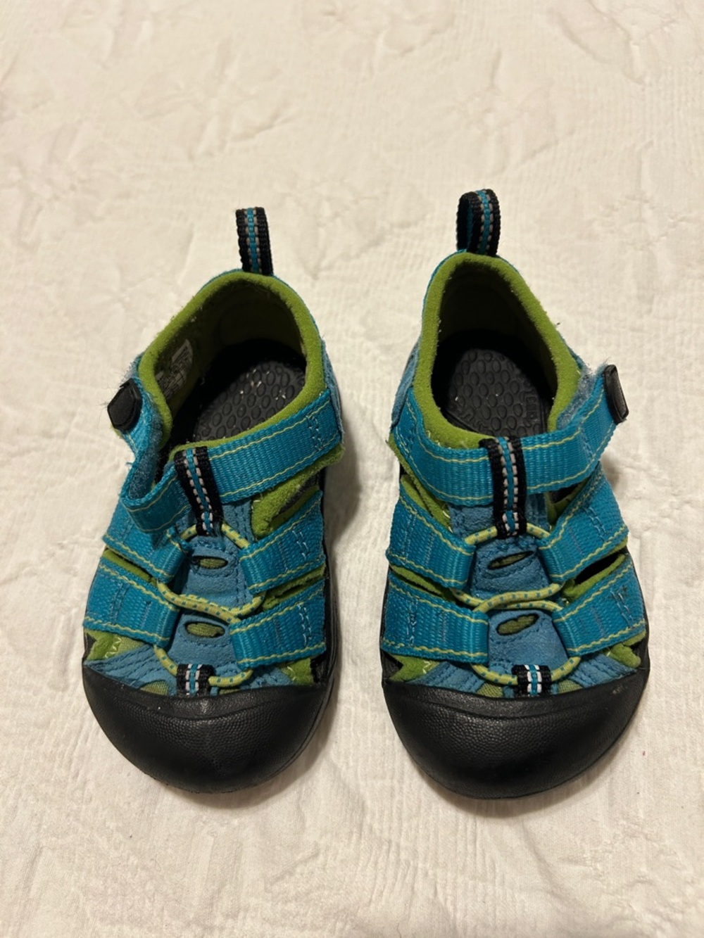 KEEN Kids Blue and Green Outdoor Sandals, Size 6.